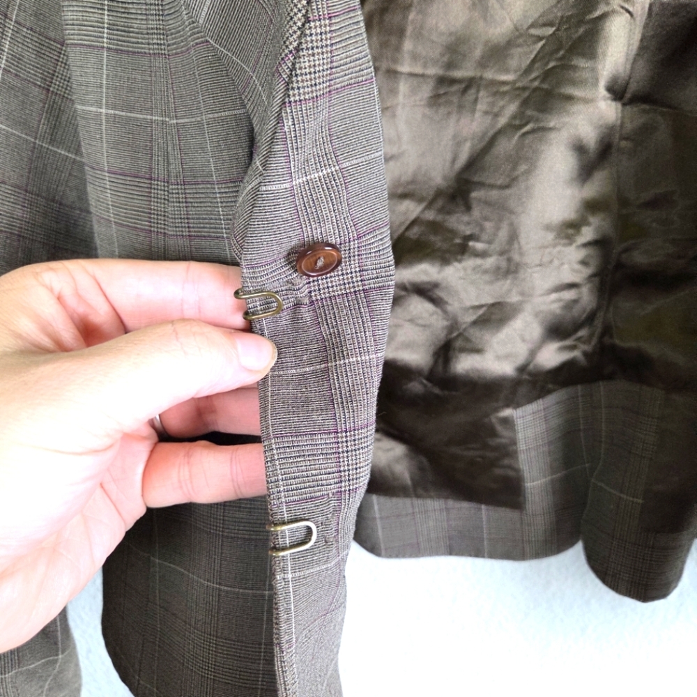Women's Guess Brown Plaid Clasp Business Casual Blazer Size Medium - Picture 6 of 13